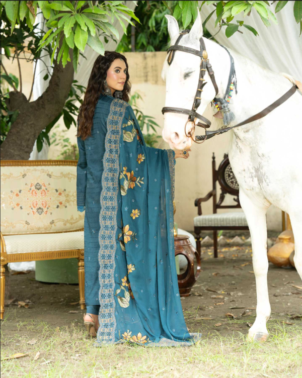 FANCY VISCOSE JAQUARD FABRIC-PREMIUM QUALITY FOR ELEGANTS OUTFITS