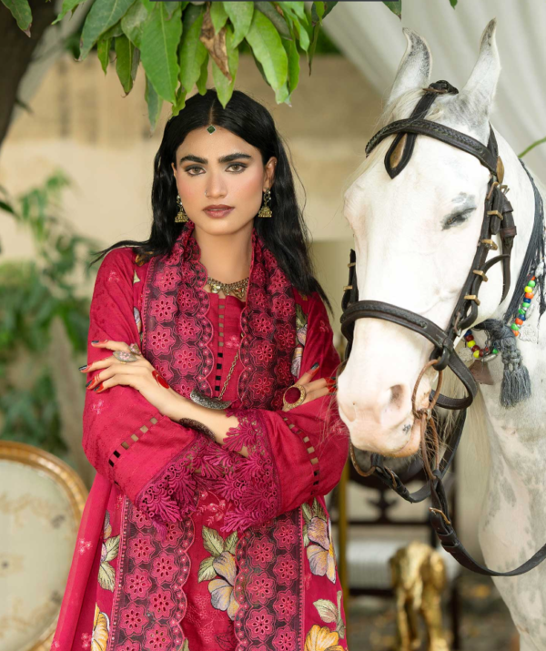 FANCY VISCOSE JAQUARD FABRIC-PREMIUM QUALITY FOR ELEGANTS OUTFITS