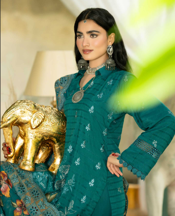 FANCY VISCOSE JAQUARD FABRIC-PREMIUM QUALITY FOR ELEGANTS OUTFITS
